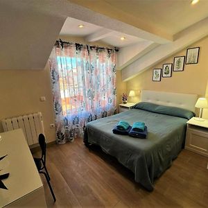 Private Bathroom King Room